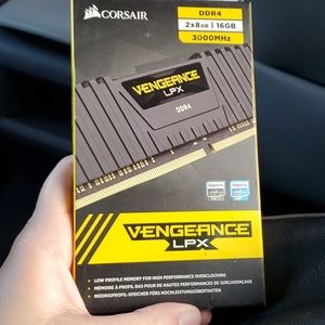 Corsair Vengeance LPX DDR4 2x8g 3000 MHz
